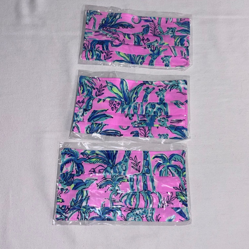 Lilly Pulitzer Face Mask 1 size Pink New Set of 3 Tropical Giraffe Print Pleated